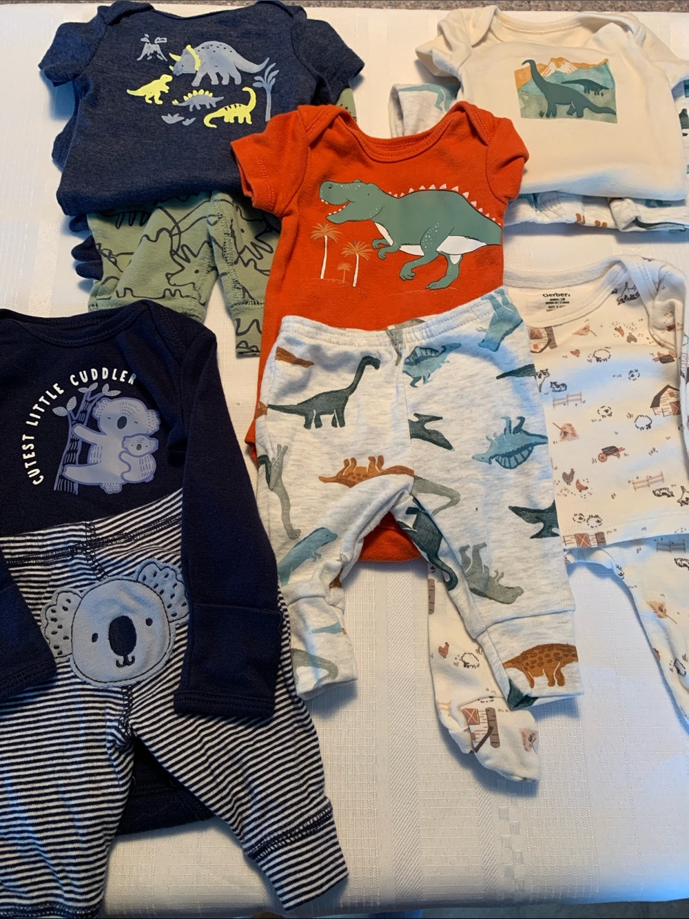 CARTER’S Gerber Newborn- 3 months Top Bottom 5 Sets Blue Cream Orange Dinosaur